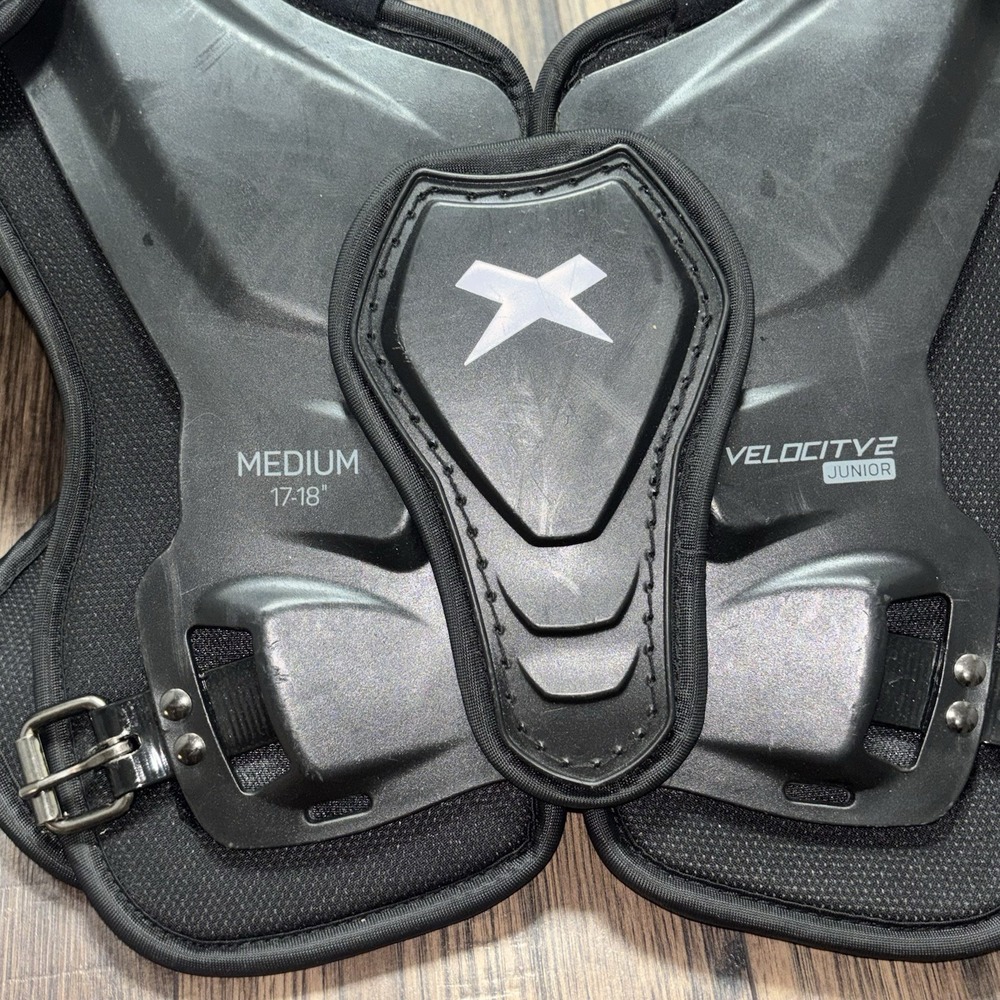 Xenith Velocity 2 TD Shoulder Pads Junior Youth Size M 17-18 Football - Picture 4 of 7